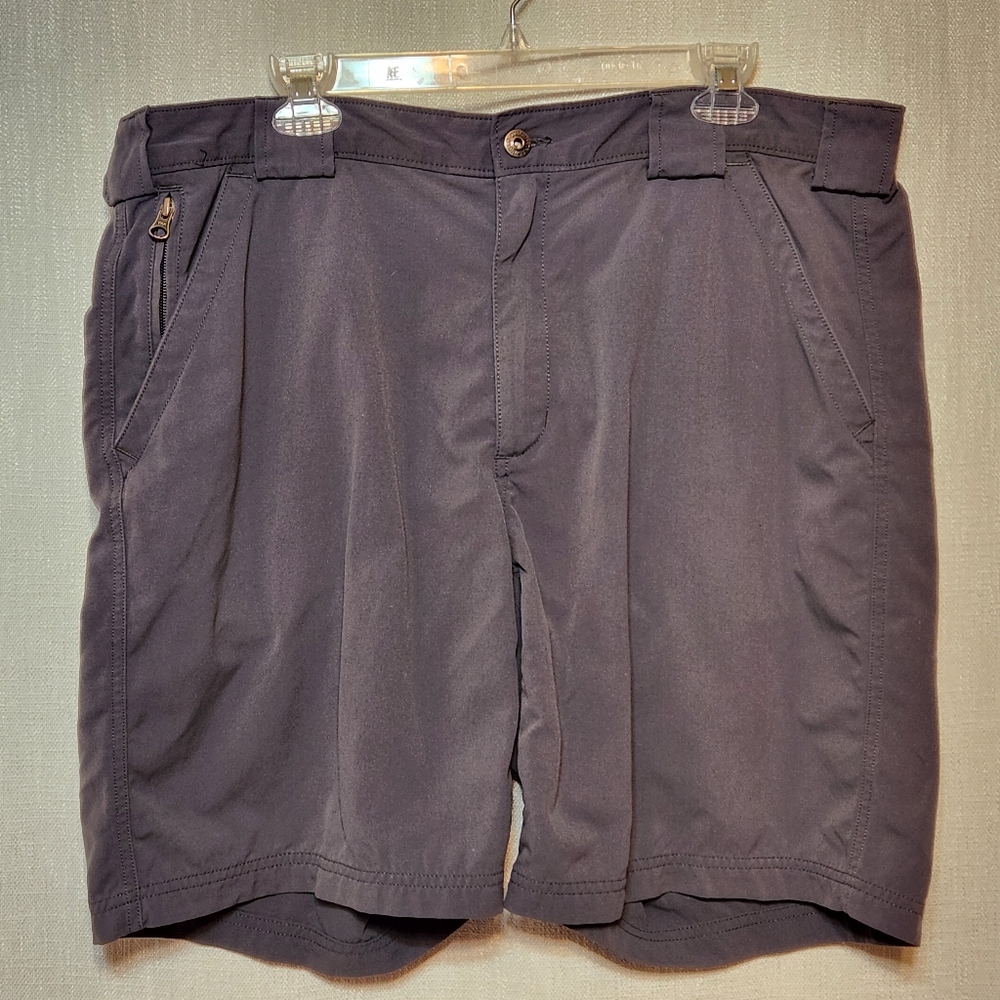 Duluth Trading Shorts Mens XL Pewter Nylon Cargo Hiking Stretch Flaw